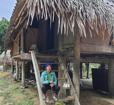 Local family encounter during Pu Luong one day culture tour
